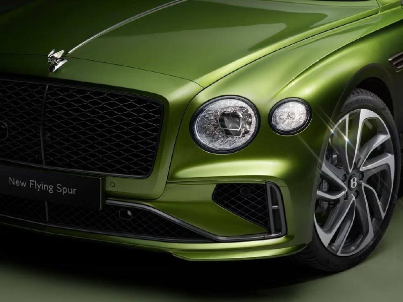 Bentley представил самый мощный седан в своей истории 2