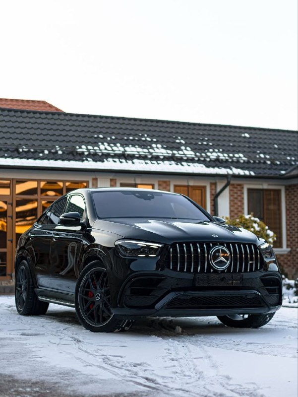 Mercedes Benz GLE 63 S AMG Coupe Facelift 4.0-L V8...