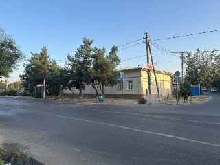 Йул ёкасида ховли сотилади, Бизнес учун, Под офис, 9 сотик фасад 27х38