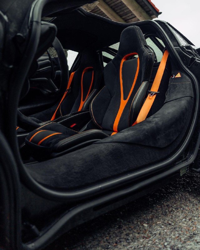 McLaren 765LT 5