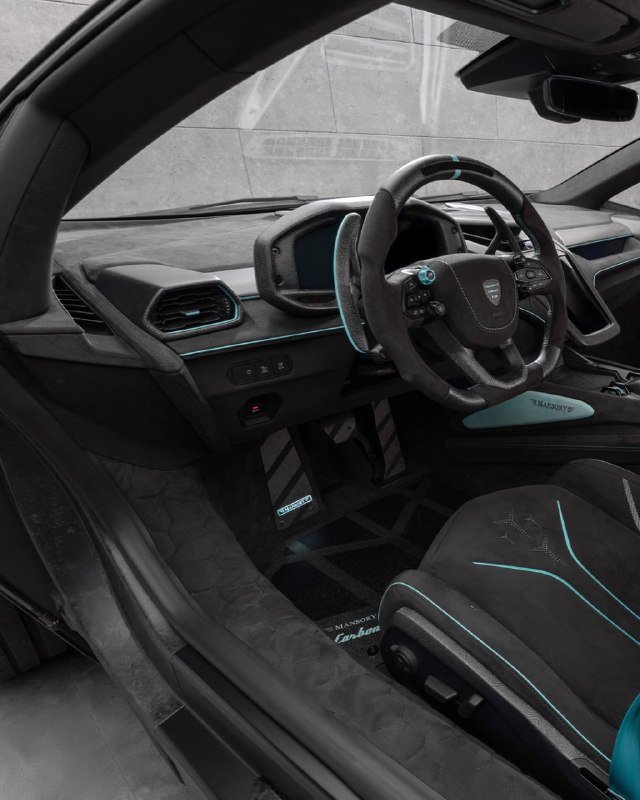 В ателье Mansory решили выпустить Lamborghini, полностью покрытую карбоном. 6