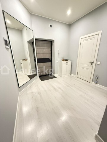 Продажа, квартира, 2-комн., 54 м2Адрес: Бишкек, 12 м-н, Токомбаева, 12Цена: $107 000 (9 372 130 сом)Жилой комплекс: Токомбаева 12Тип предложения: от собственникаСерия: элиткаДом: монолитный, 2020г.Эта