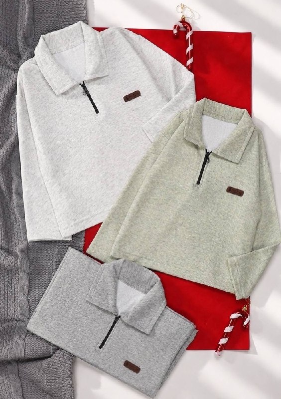 پخش بچگانه نی نی ناز👫: 🎗بلوز تک یقه دار نیم زیپ پولو polo🎗🧶جنس کار: ملانژ✂️سایزبندی : ۴۰.۴۵.۵۰.۵۵.۶۰.۶۵ 💸قیمت فروش : ۲۰۷۰۰۰ تومان🎫بارکد : ۲۲۳۸۵