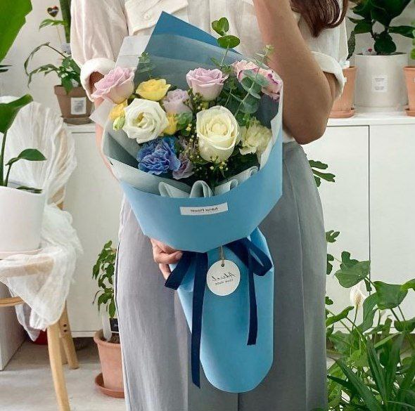 🧚‍♀کانال لایک وگیف🧚‍♀: عزیزترین آدمها مثل پازل میمونن اگه نباشن نه جاشون پر میشهنه چیزی جاشونو می گیردقدر همدیگر را بدونیم❤🌹هرشـاخه ازاین گلهـا