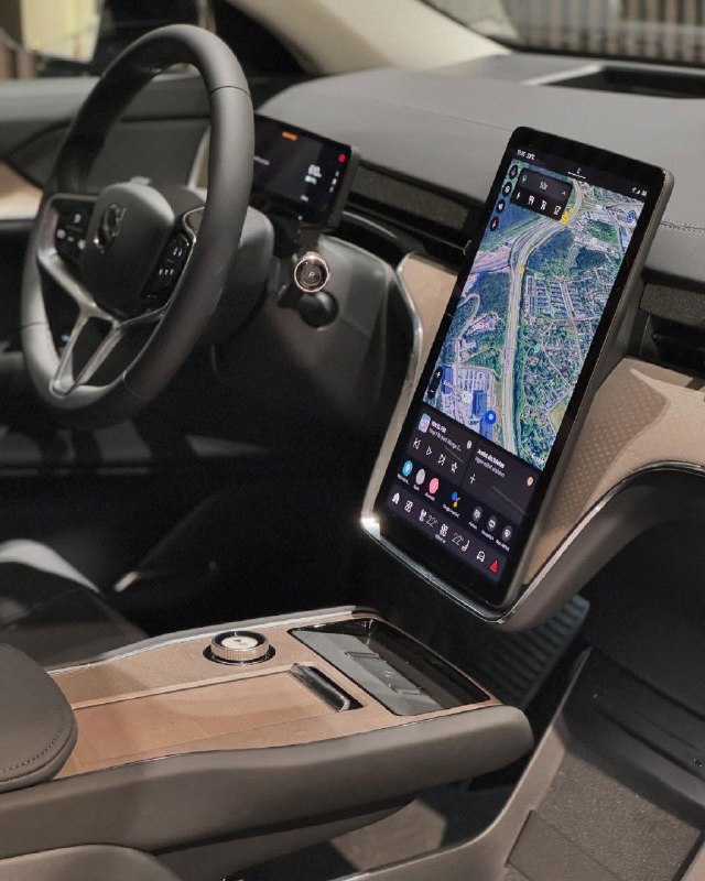 2025 Volvo EX90 6