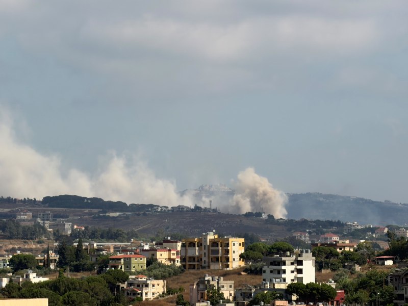 דחוף: צה"ל מבצע הפצצה בעיירה כפר תבנית, דרומית ללבנון.
