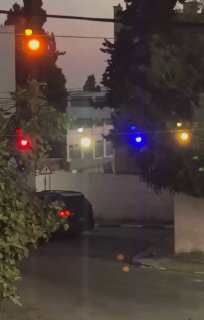 ריקודים, שירה וטקסי תלמוד במהלך הסתערות של קבוצות המתיישבים על הכפר כיפל חריס מצפון לסלפית עם שחר היום