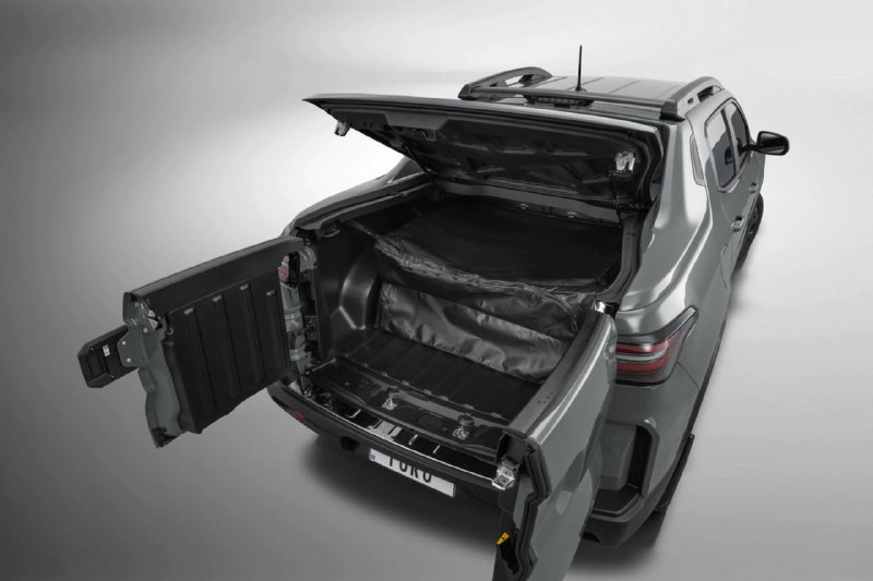 Представлен обновлённый FIAT Toro — компактный пикап с дизелем 3