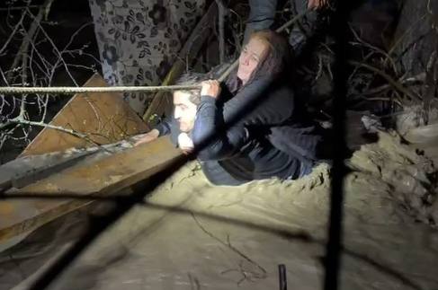 История жителя села Джемикент Шихназара Гаджибалаева, совершившего настоящий подвиг в ходе разрушительного паводка в Дербентском районе Дагестана, стал фото