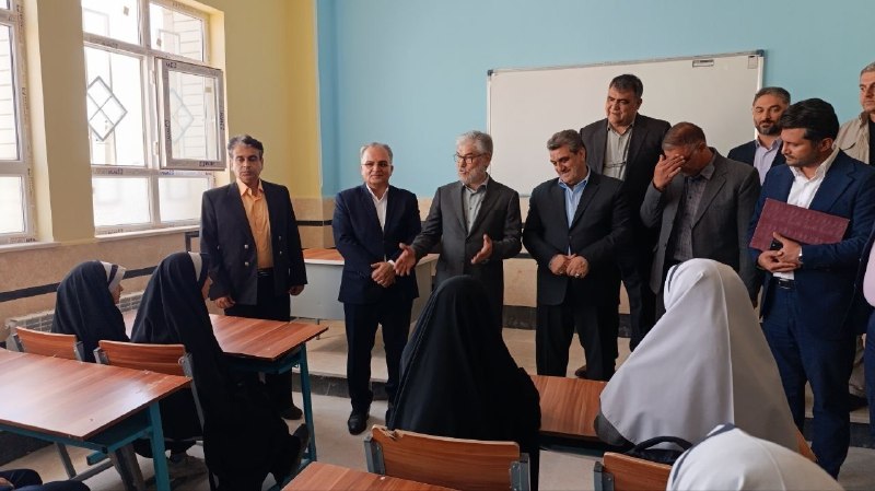 شبکه اطلاعرسانی مرآت: افتتاح مدرسه ۹ کلاسه حاجیهخانم فاطمه رستمزاده📌با حضور وزیر علوم، تحقیقات و فناوری، مدرسه ۹ کلاسه حاجیهخانم فاطمه رستم
