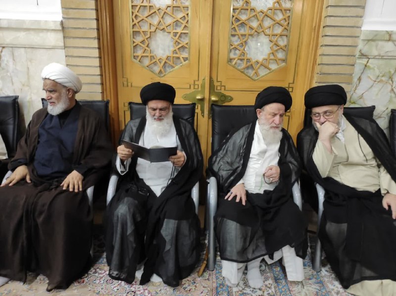 خبرگزاری صداوسیما قم: 📸 هم اکنون| آغاز مراسم اربعین تدفین رهبر شهید امت در حرم مطهر حضرت فاطمه معصومه سلام الله‌علیها ✅ خبرگزاری صدا و سیما 🆔 