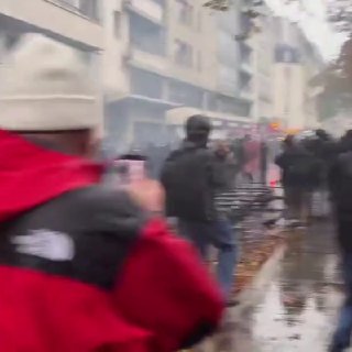 בצרפת, העימותים עם המשטרה נמשכים הערב במהלך הפגנות המוניות נגד המחירים הגבוהים ומדיניות הממשלה, כך מדווחים…