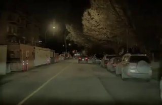 Автопилот Tesla оказался внимательнее водителя BMWНа видео Tesla с системой FSD 