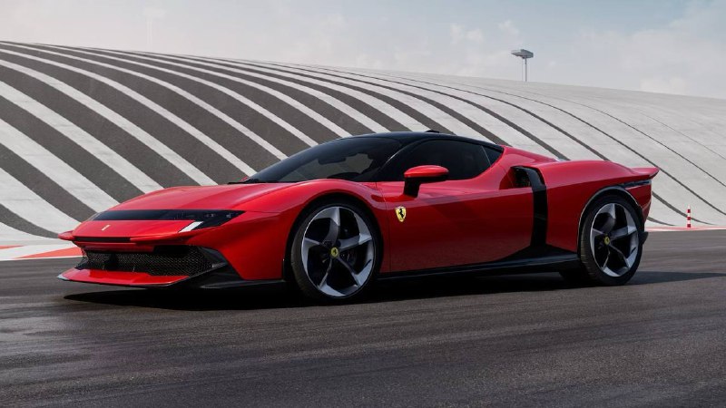 Ferrari вернула легенду — 1000-сильный суперкар Te...