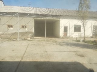 Yangiyolda ferma uy sotiladi 20sotik