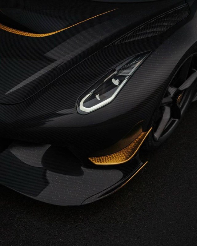 Koenigsegg Jesko с элементами с 24-каратным золотом 8