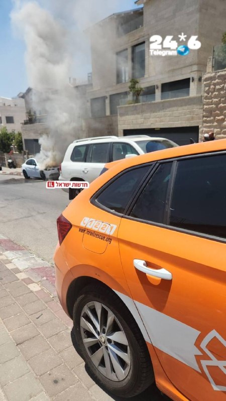 🇮🇱 צוותי הרפואה של איחוד הצלה הוזעקו לרחוב אבני החושן בהר שמואל עקב דיווח על רכב שעולה באש. עד כה ללא נפג…