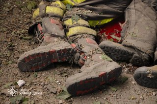 В Харькове в результате удара погибли несколько спасателей, рассказал глава МВД Украины. «Во время тушения пожара в результате повторного российского удара погибли 5 спасателей ГСЧС. Еще как минимум 5 человек получили ранения».