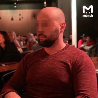 Попытавшийся убить сотрудницу "Росхима" Юрий М. специально выехал на встречку и протаранил грузовик — судя по кадрам с видеорегистратора. ДТП произошло на 78 км трассы А-108 под подмосковным Дмитровом.По данным Mash, сталкер занимался сборкой мебели. Также