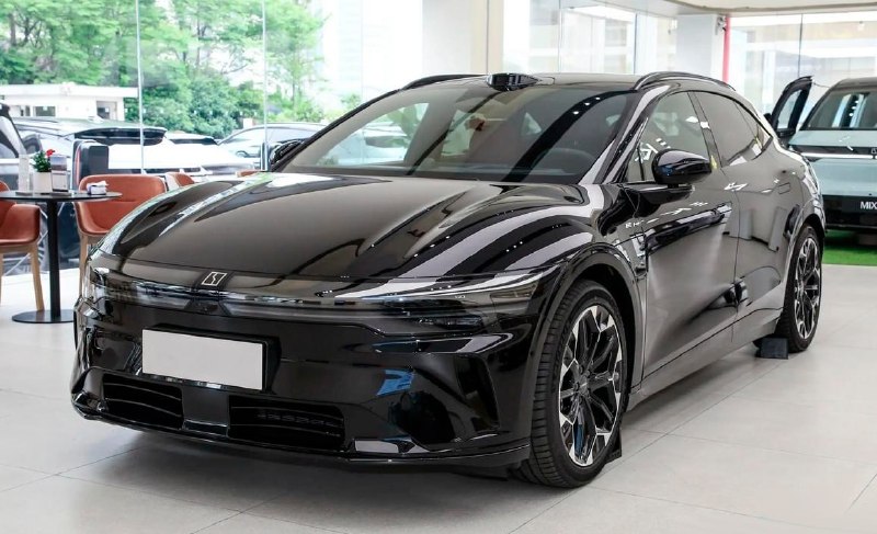 Zeekr остановил продажи 007 GT