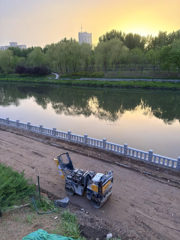 刚修好两年的清河又要推翻重来有种经济上行的美