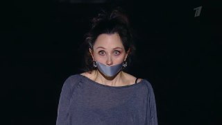 Фигуристка Елизавета Туктамышева посвятила выступление проблеме домашнего насилия. В эфире «Первого канала» об этом умолчалиВ рамках турнира «Русский вызов» фигуристка Елизавета Туктамышева станцевала номер, посвященный проблеме домашнего насилия. Об этом 