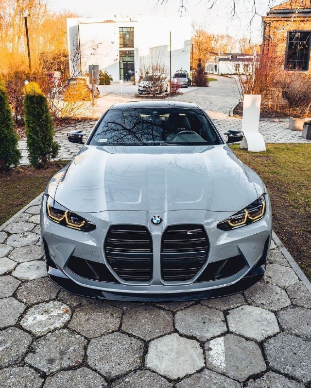 BMW M4 G82