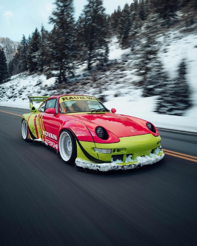 Porsche 993 RWB 3