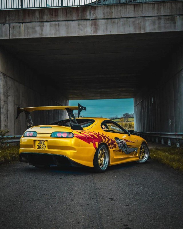 Toyota Supra 3
