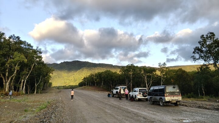 俄羅斯 EP4 堪察加半島 吉普車之旅“攀登戈列雷火山”