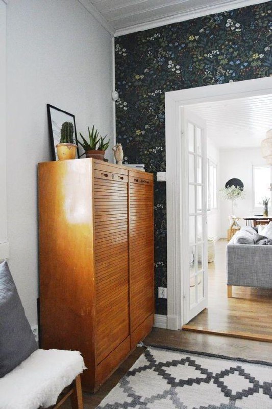 Сейчас будут плакать все, кто выкинул советскую стенку. От зависти. Потому что это не хлам , а готовый конструктор для уютного, характерного интерь... - изображение 3 - ножки, можно, это