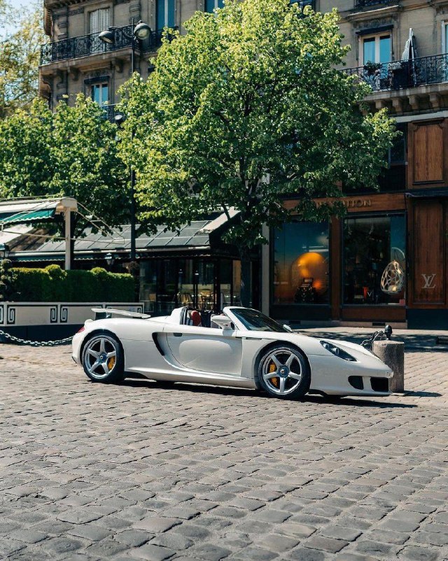 Porsche Carrera GT 5