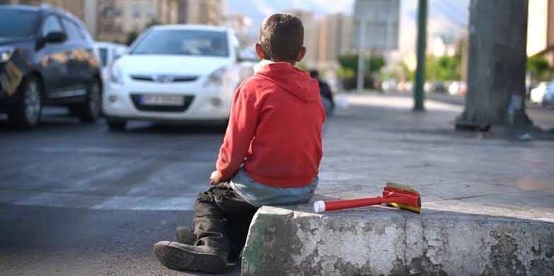 🔺️ כניסה של ארגון רווחה לרכבת התחתית של טהרן לארגון ילדים עובדים