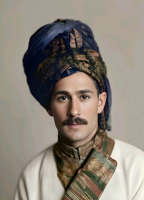 ناوەندی مێژووی کورد و کوردستان: سمکۆی شکاک دەفەرموێت: 🔹دەبێت گەلی کورد بە ئومێدی وڵاتانی زل هێز نەژی، گەلێک بۆ ئازادی خۆی تێنەکۆشێت، دەبێتە کۆیلە و ژێرد