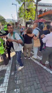 רעידות אדמה חזקות בעוצמה של 7.4 הרעידו חלקים מקולומביה בשעות אחר הצהריים של יום שני, 19 באוגוסט, וגרמו לקרי…