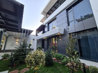 Мирзо-Улугбекский. 3 сотки
-Улица: Амир-Тимур
-Кол-во комнат: 6