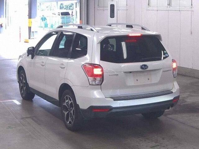 Subaru Forester 2017 фото 3