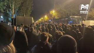 Фанаты "Ниццы" проникли на базу любимого клуба и избили футболистов вместе со спортивным директором. За то, что команда проиграла все матчи в Лиге 1 и Лиге Европы в ноябре.Из футболистов больше всего пострадал полузащитник Жереми Бога и нападающий Терем Мо