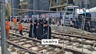 🇮🇱 ירושלים: שוב הפגנה ברחוב בר אילן בעיר נגד הנחת פסי הרכבת הקלה.
