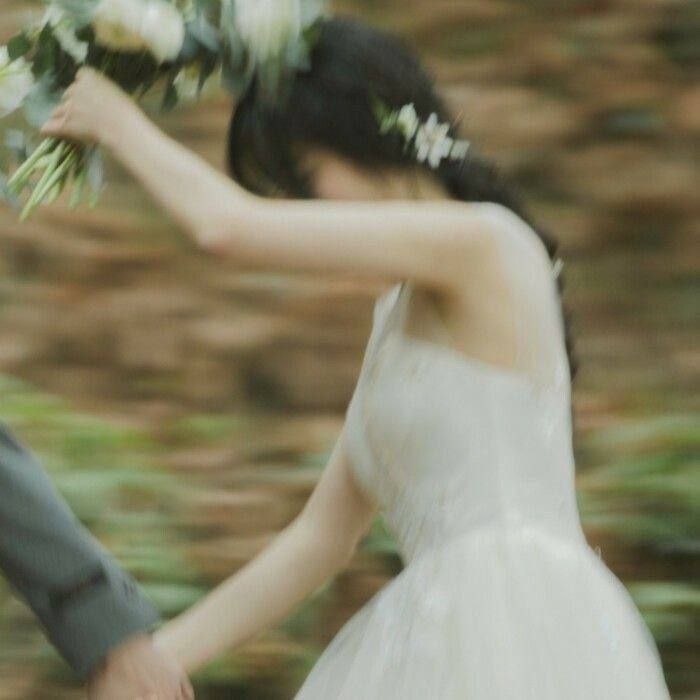 💞پندانه💞: ﺩﺭ ﺟﺎﻣﻌﻪ ﺍﯼ ﮐﻪ ﻣﺮﺩﻡ ﺍﺯ ﻧﻌﻤﺖ ﺁﺯﺍﺩﯼ ﻣﺤﺮﻭﻡ ﻫﺴﺘﻨﺪ، "ﻋﺸﻖ " ﻓﺮﺻﺘﯽ ﺑﺮﺍﯼ ﺗﺠﺮﺑﻪ ﮐﺮﺩﻥ ﺁﺯﺍﺩﯼﺳﺖ...#ﻫﻨﺮ_ﺭﻣﺎﻥ#ﻣﯿﻼﻥ_ﮐﻮﻧﺪﺭﺍ
