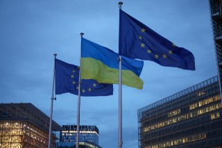 Постпреды стран ЕС утвердили кредит Украине на 90 млрд евро и новый пакет санкций против РФ. Венгрия сняла ветоПослы стран ЕС одобрили кредит на 90 млрд евро для Украины и 20-й пакет санкций против России, Венгрия сняла вето. Об этом сообщает «Радио Свобод