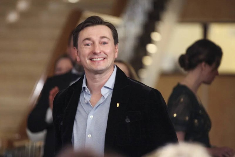 Сергей Безруков оплатил обучение студентов на своем актерском курсе во ВГИКе Акт