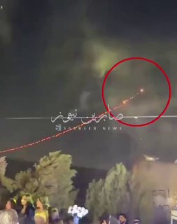 מערכת ההגנה האווירית של האויב האמריקאי לא הצליחה להתעמת עם המל"ט שכוון לקונסוליית הכיבוש האמריקאי בארביל.