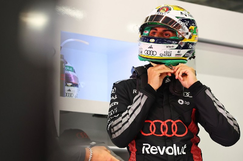Сегодня мы обсуждаем интересную новость из мира автоспорта! 🏎️💨Чемпион серий F