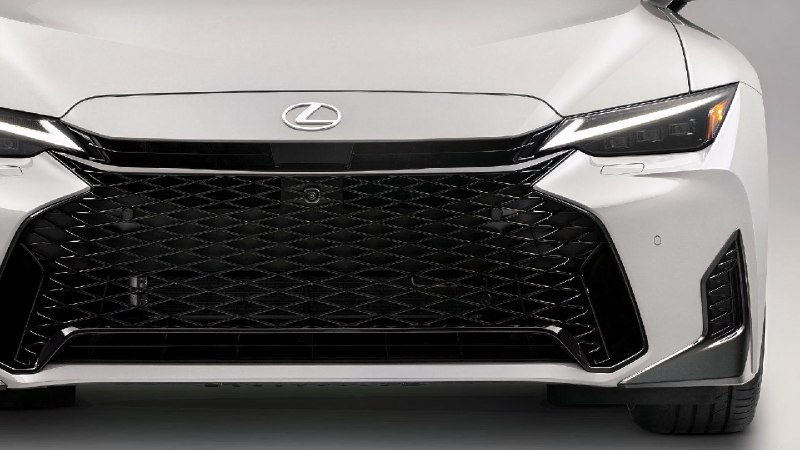 Сегодня мы хотим поговорить о подходе Lexus к созданию своего седана IS, который