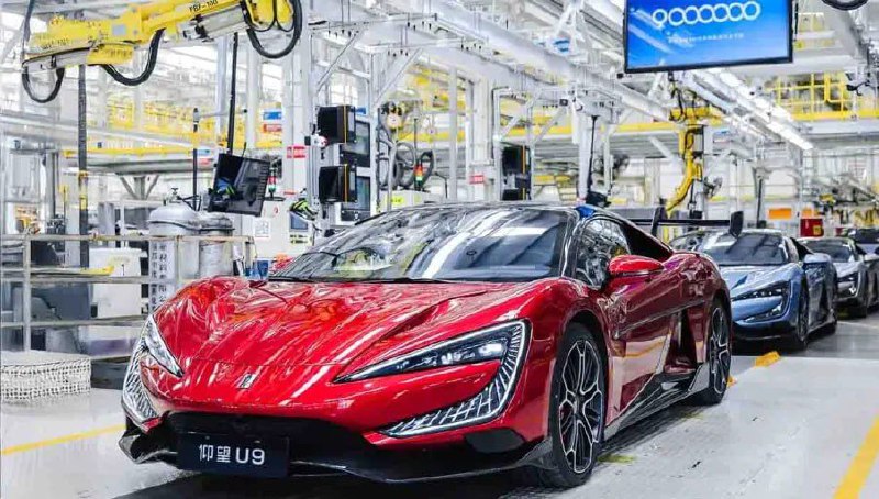 BYD стал крупнейшим производителем электрифицированных автомобилей в мире