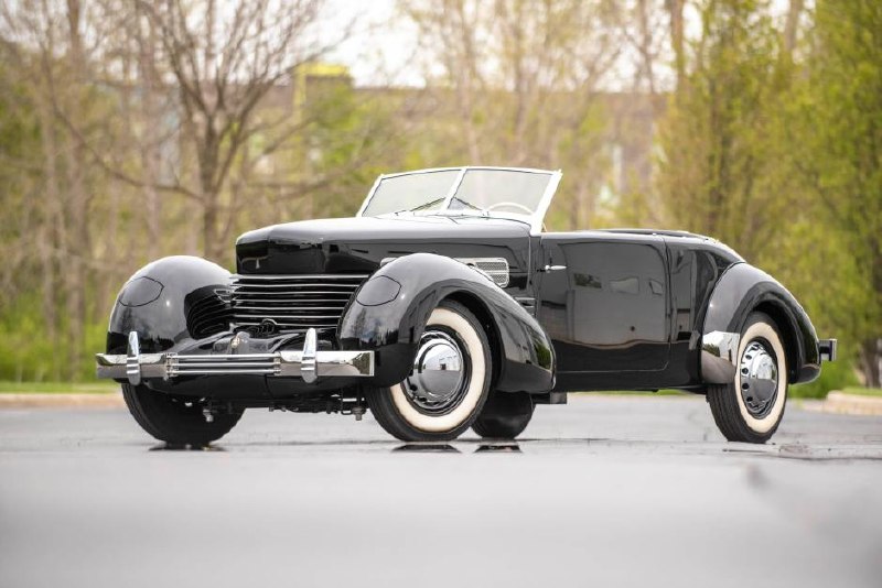 🚗💥 История 1937 Cord 812 Phaeton: реставрация, признание, восхищениеНедавно в