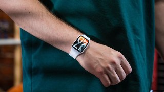«Зачем нужен анализ сна? Я ведь и так знаю, выспался я или нет!»Это распространённое мнение насчёт фитнес-браслетов и умных часов. Отчасти оно верное — но без точной статистики сложно оценить, что именно влияет на самочувствие на весь следующий день.Казало