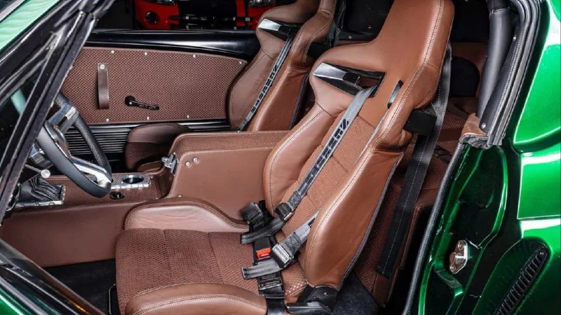 Чешское ателье превратило старый Mustang в 1700-сильного монстра 5
