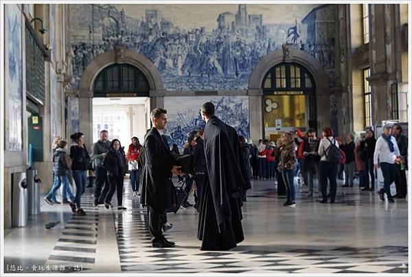 [葡萄牙自助|波多。 聖本篤車站São Bento。聖伊爾德豐索堂Igreja de Santo Ildefonso。聖靈教堂Chapel of Souls]